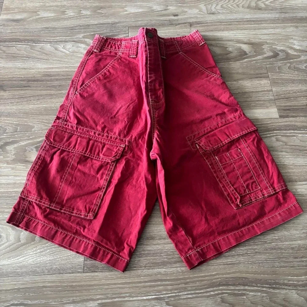Vintage Y2K/2000s Baggy Red Streetwear Skater Style Cargo Shorts! Size 32